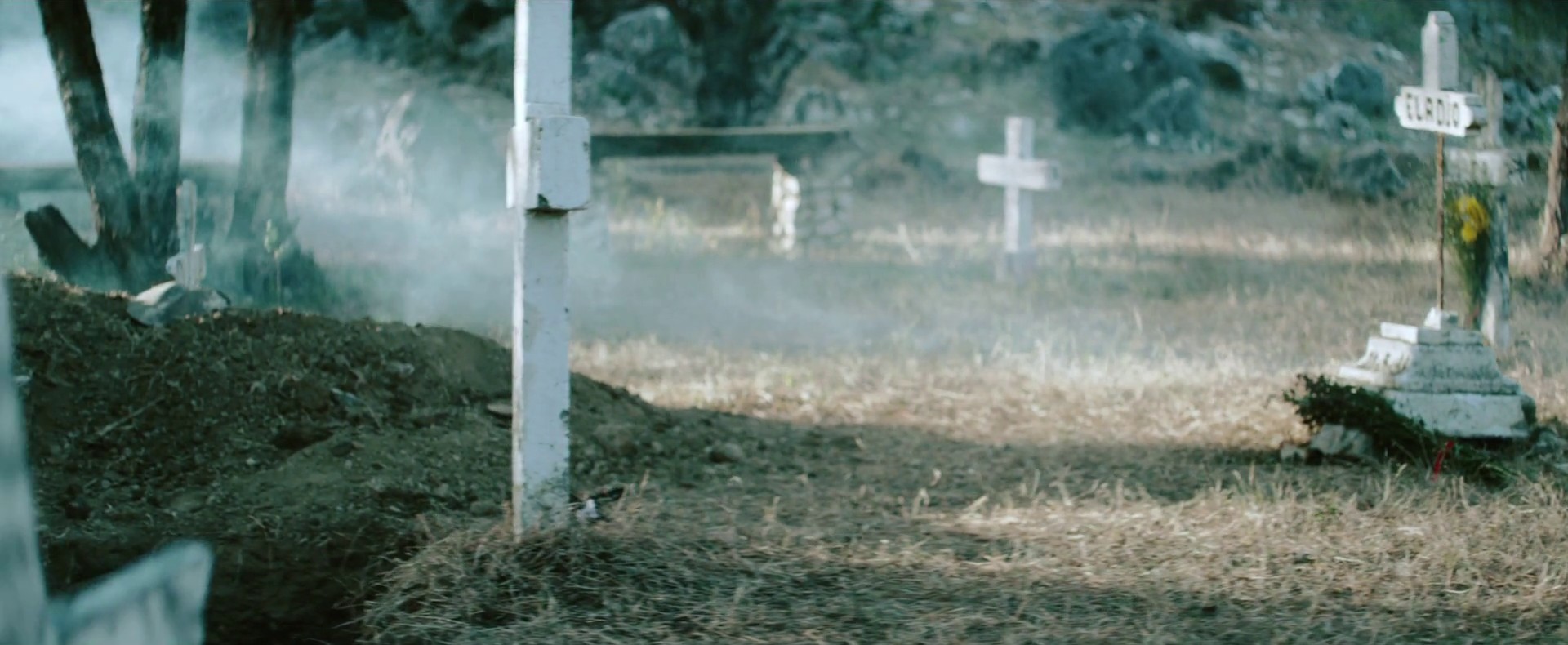 Pretty Girls (2014) —  shot,  lighting