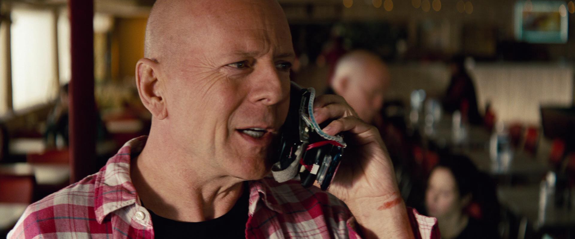 RED 2 (2013) —  shot,  lighting