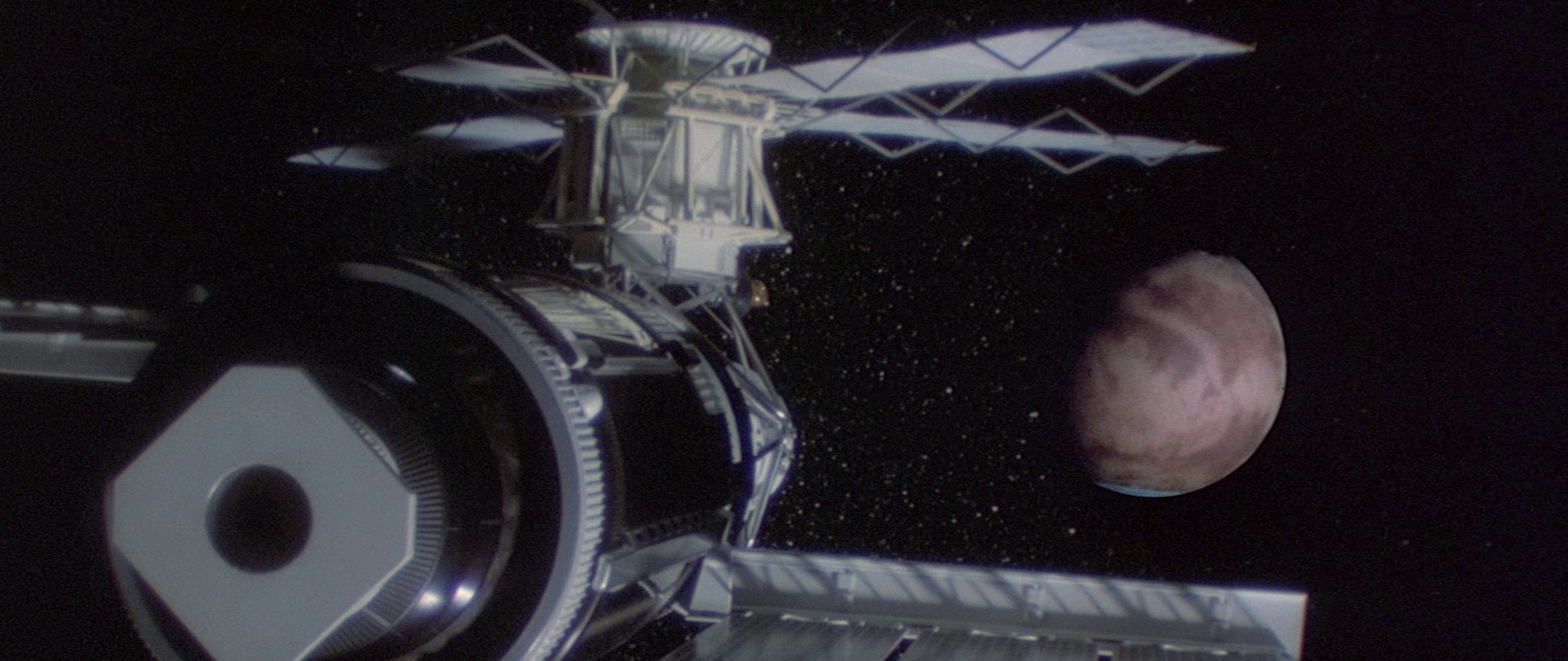 Meteor (1979) —  shot,  lighting