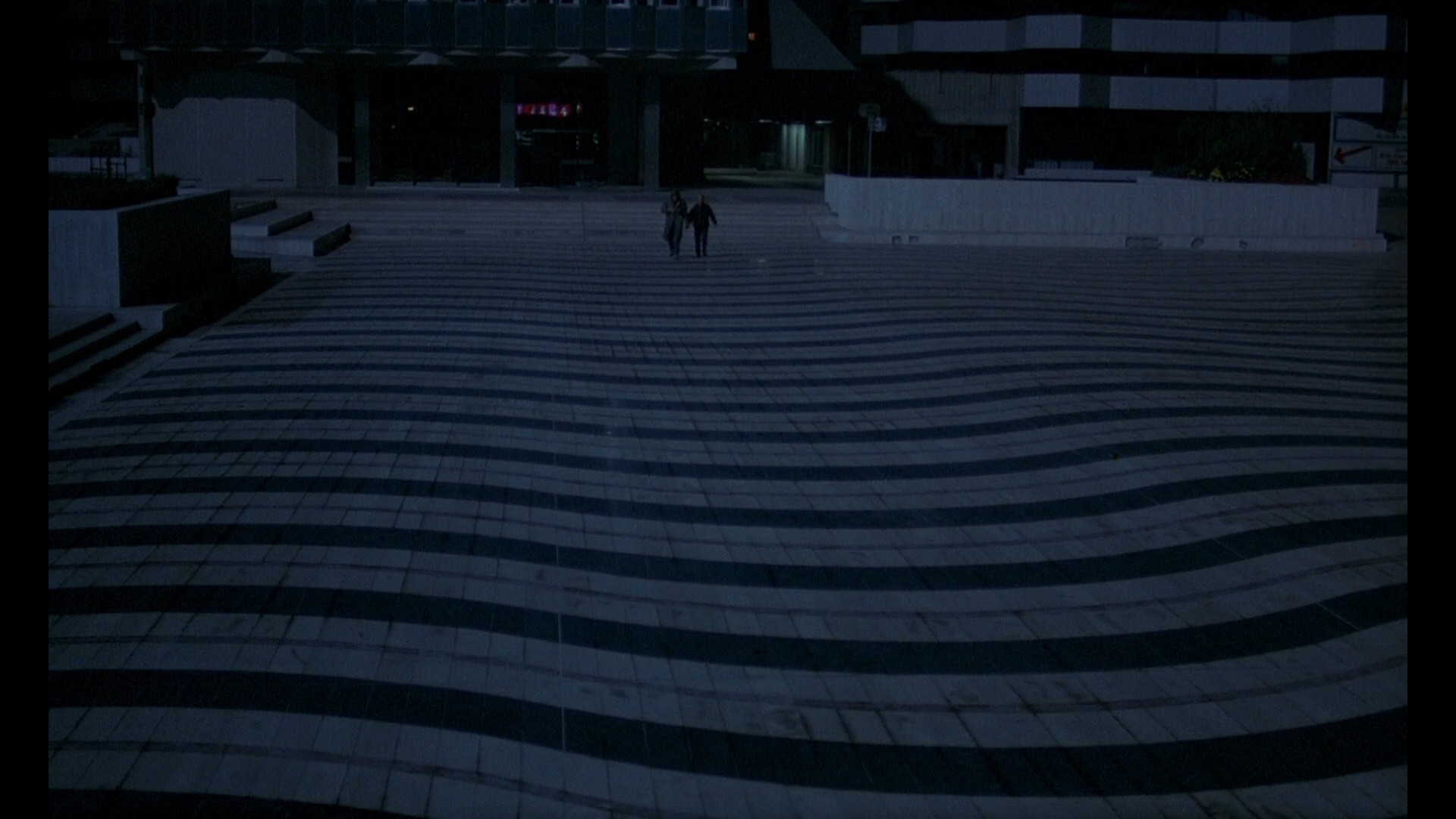 Buffet froid (1979) —  shot,  lighting