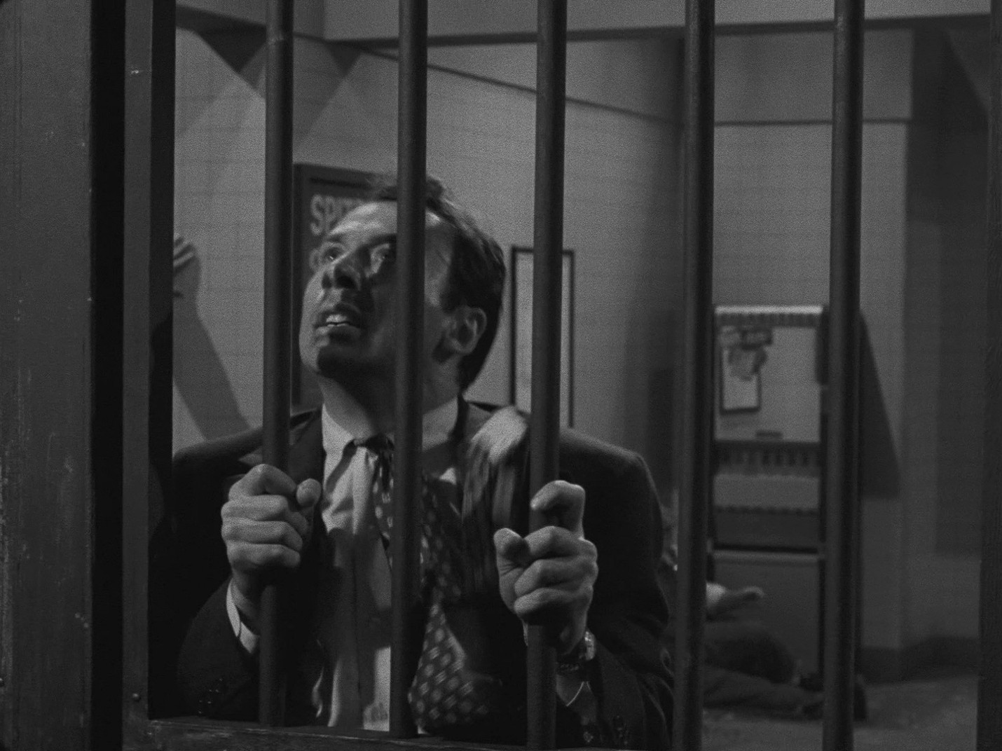 Pickup on South Street (1953) —  shot,  lighting