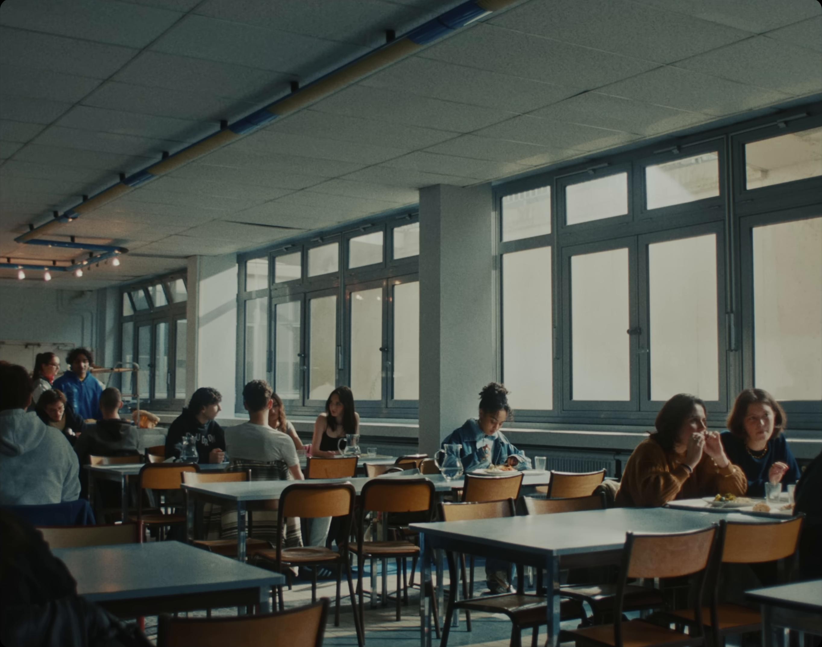 Laissez-moi (2025) —  shot,  lighting