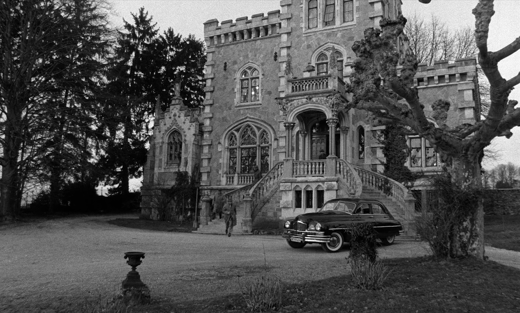 The Unknown Man of Shandigor (1968) —  shot,  lighting