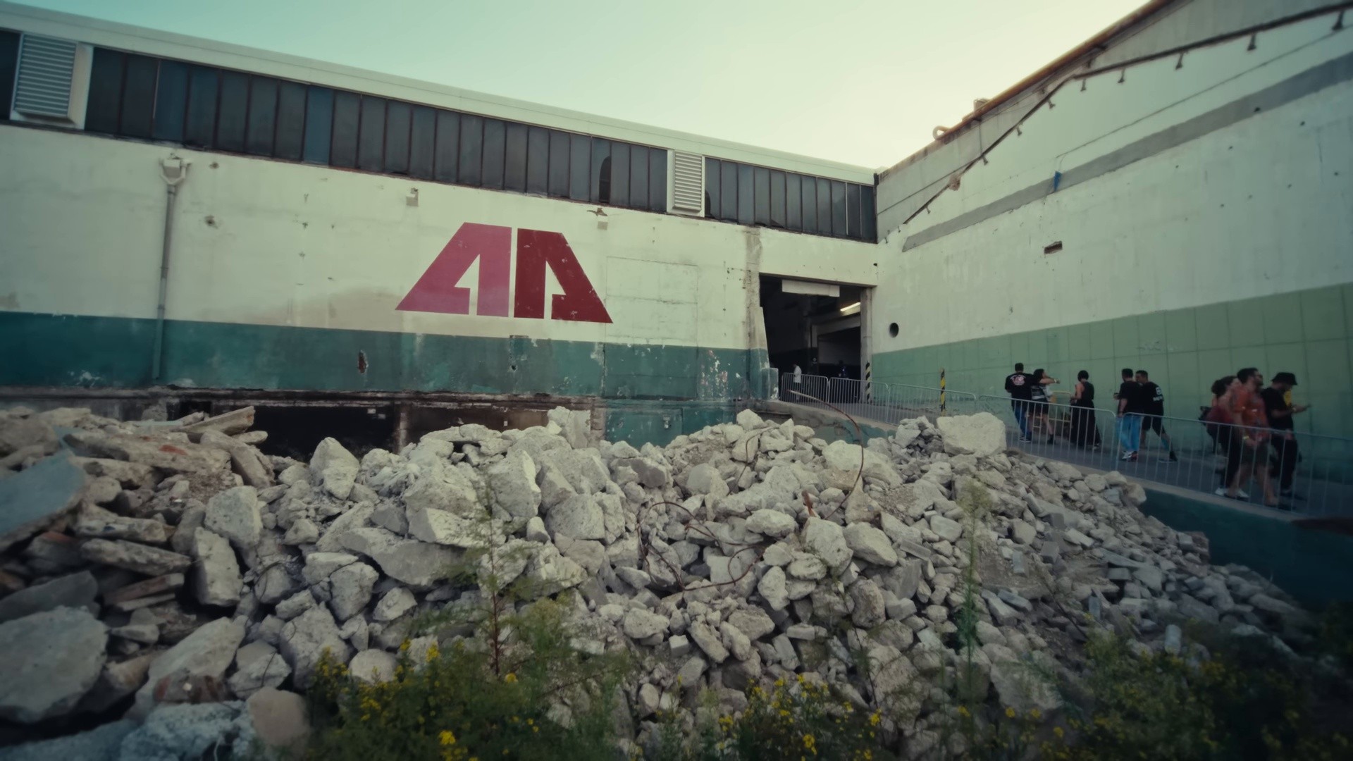 Wet (2024) —  shot,  lighting