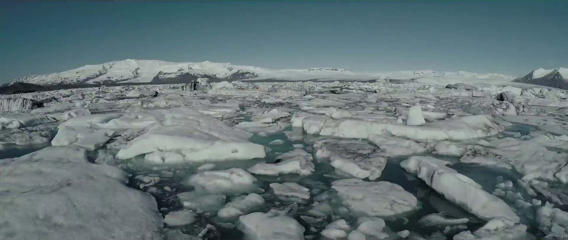 7:77 AM (2015) —  shot,  lighting