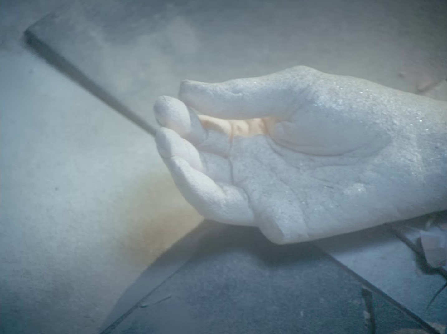 dazies (2023) —  shot,  lighting