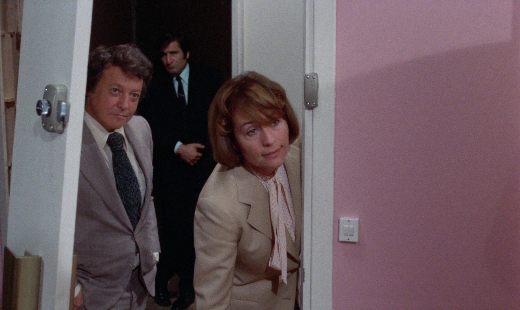 Dear Inspector (1977) —  shot,  lighting