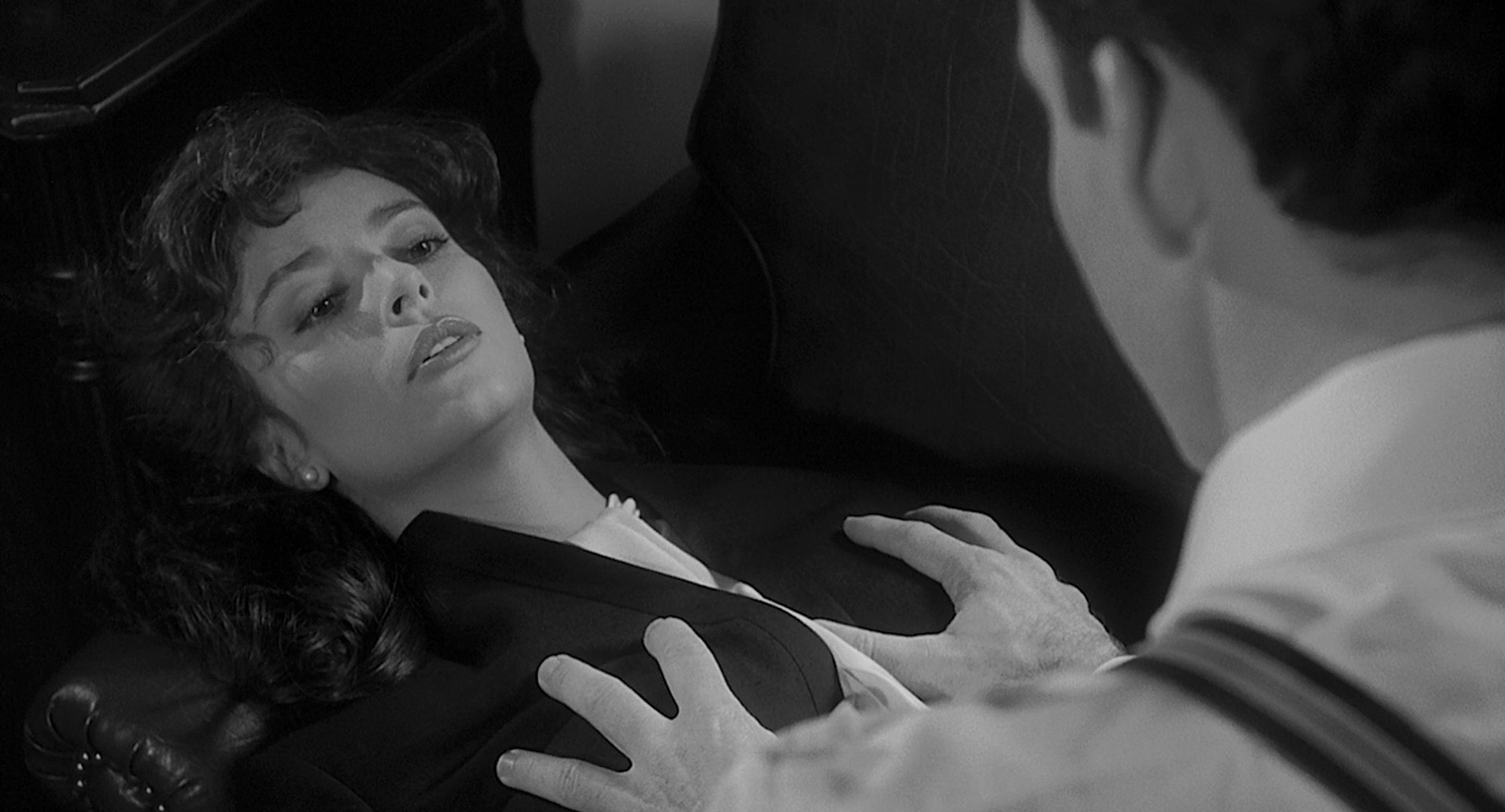 Dead Men Don't Wear Plaid (1982) —  shot,  lighting