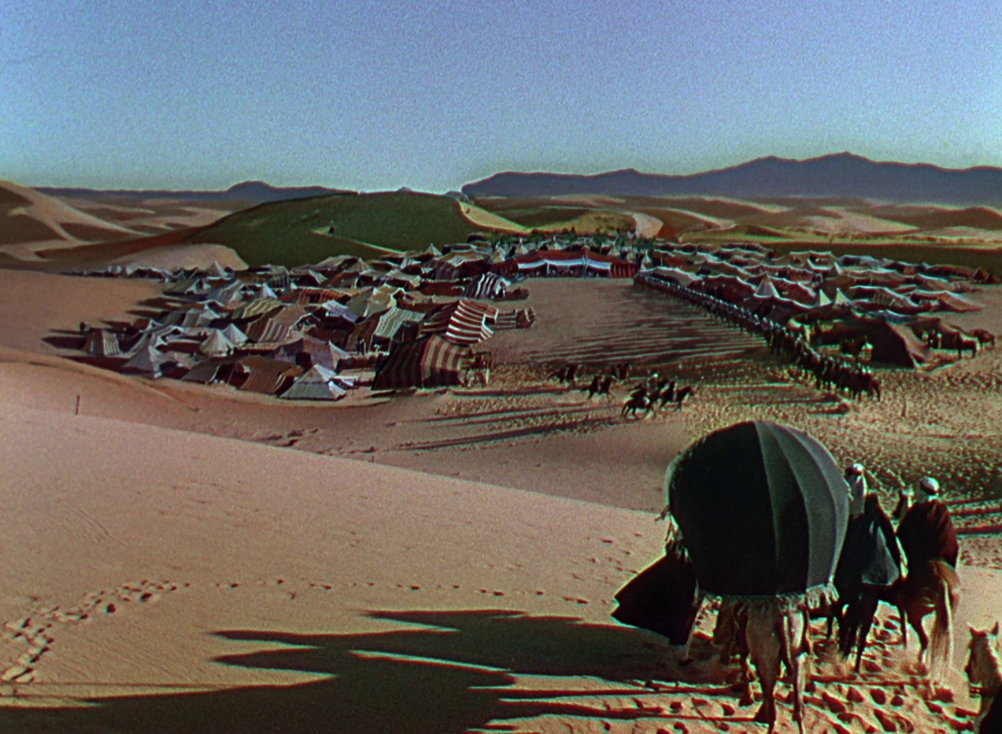 Arabian Nights (1942) —  shot,  lighting