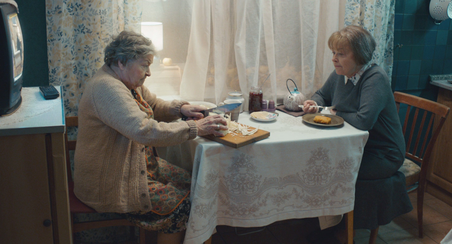 Zoology (2016) —  shot,  lighting