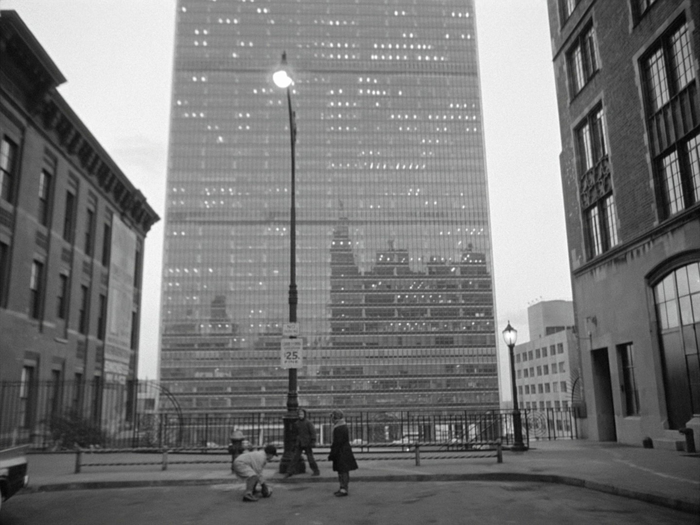 Two Men in Manhattan (1959) —  shot,  lighting