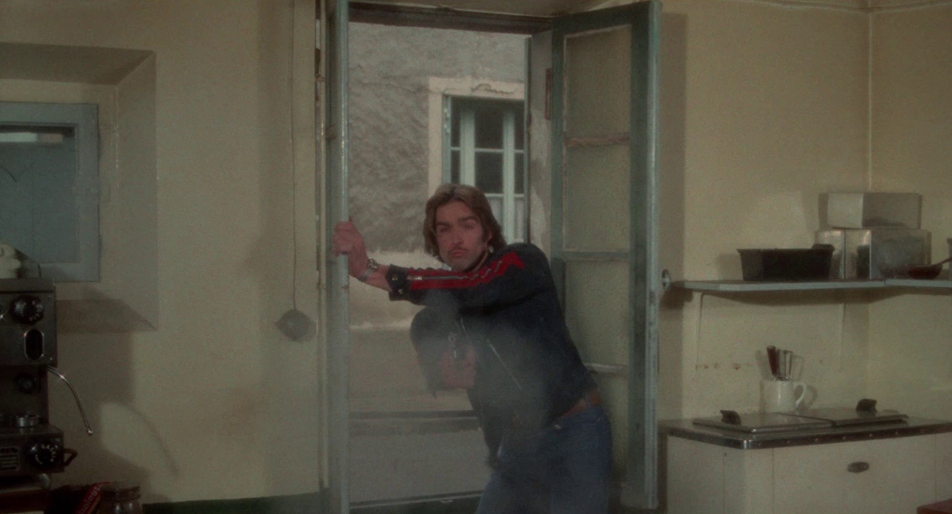 Le tueur (1972) —  shot,  lighting