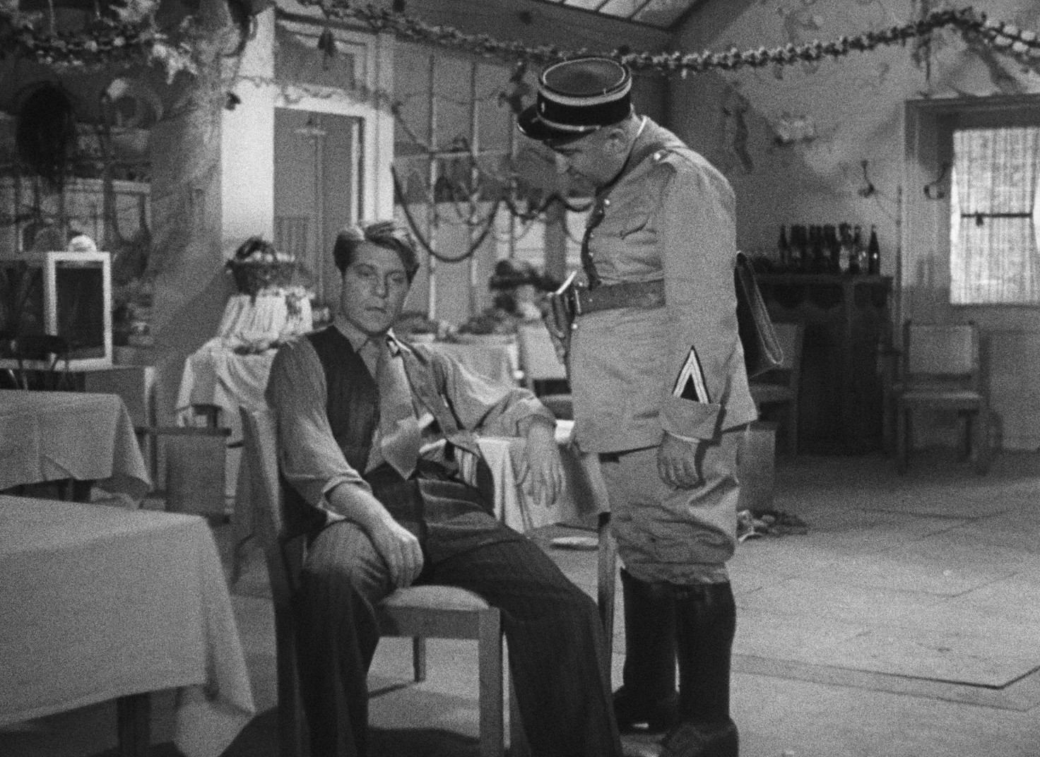 They Were Five (1936) —  shot,  lighting