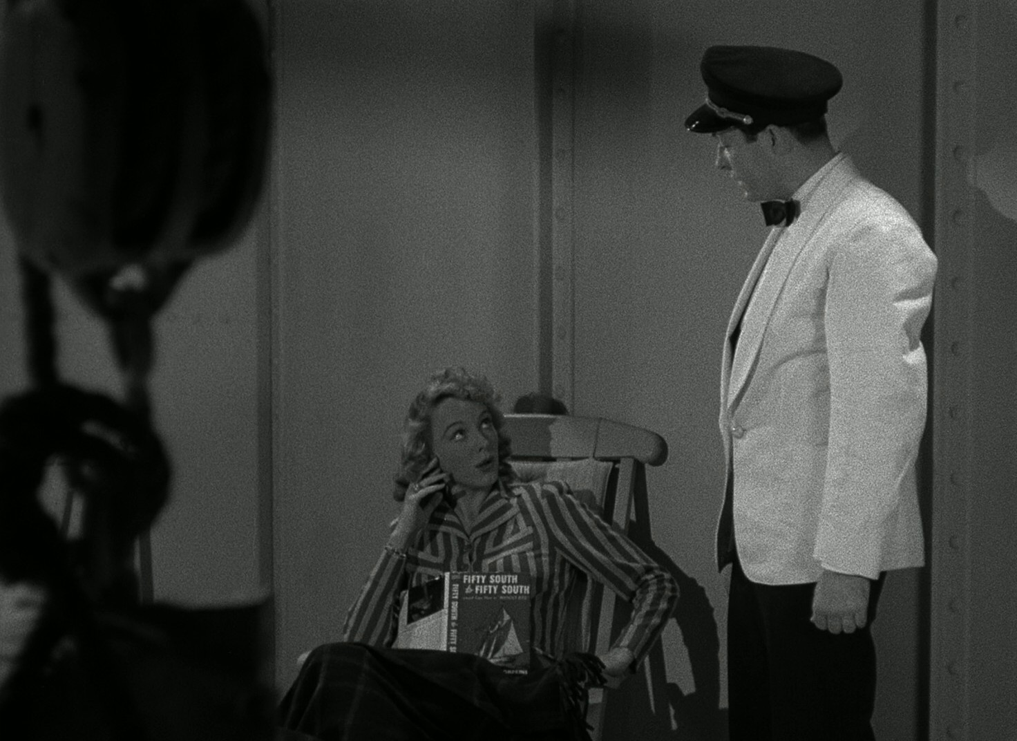 The Mad Doctor of Market Street (1942) —  shot,  lighting