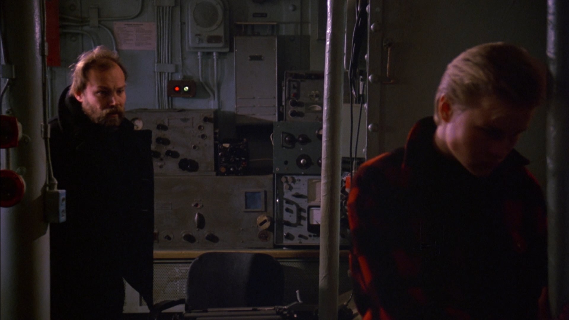 The Lightship (1985) —  shot,  lighting
