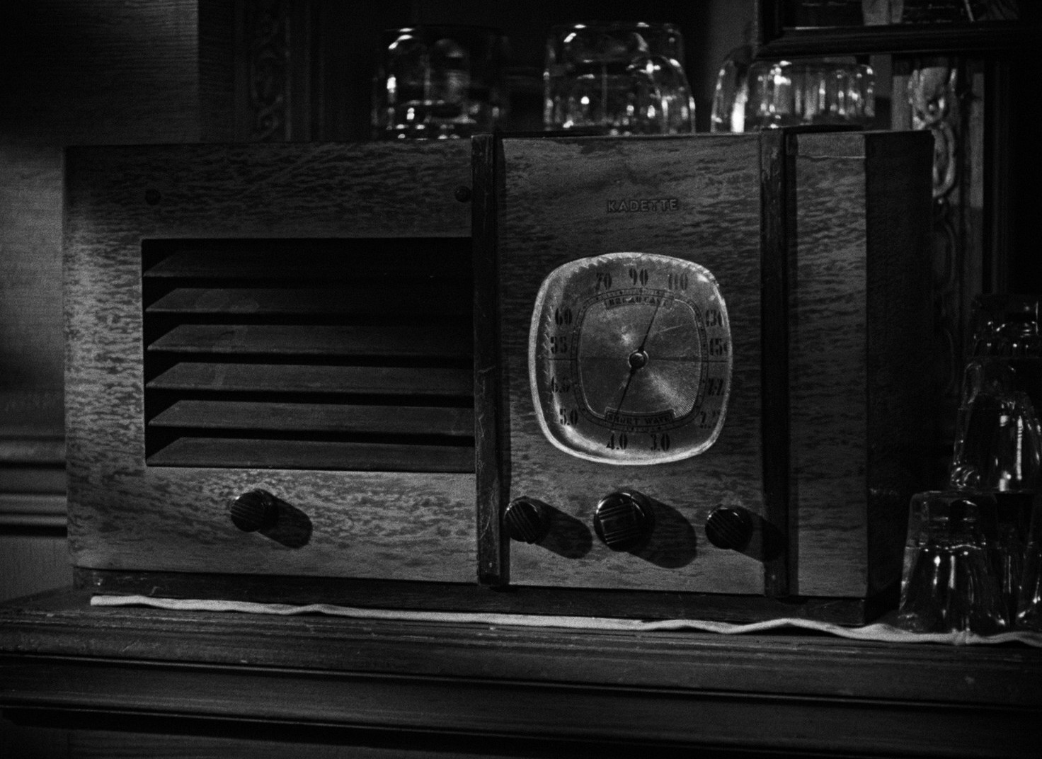 Key Largo (1948) —  shot,  lighting