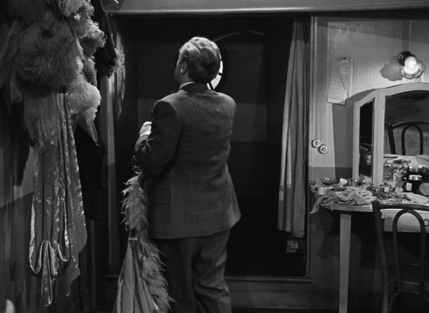 Lady Paname (1950) —  shot,  lighting