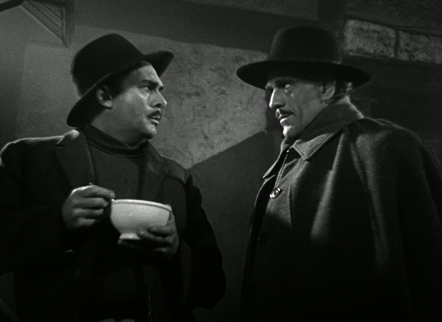 The Phantom Creeps (1939) —  shot,  lighting