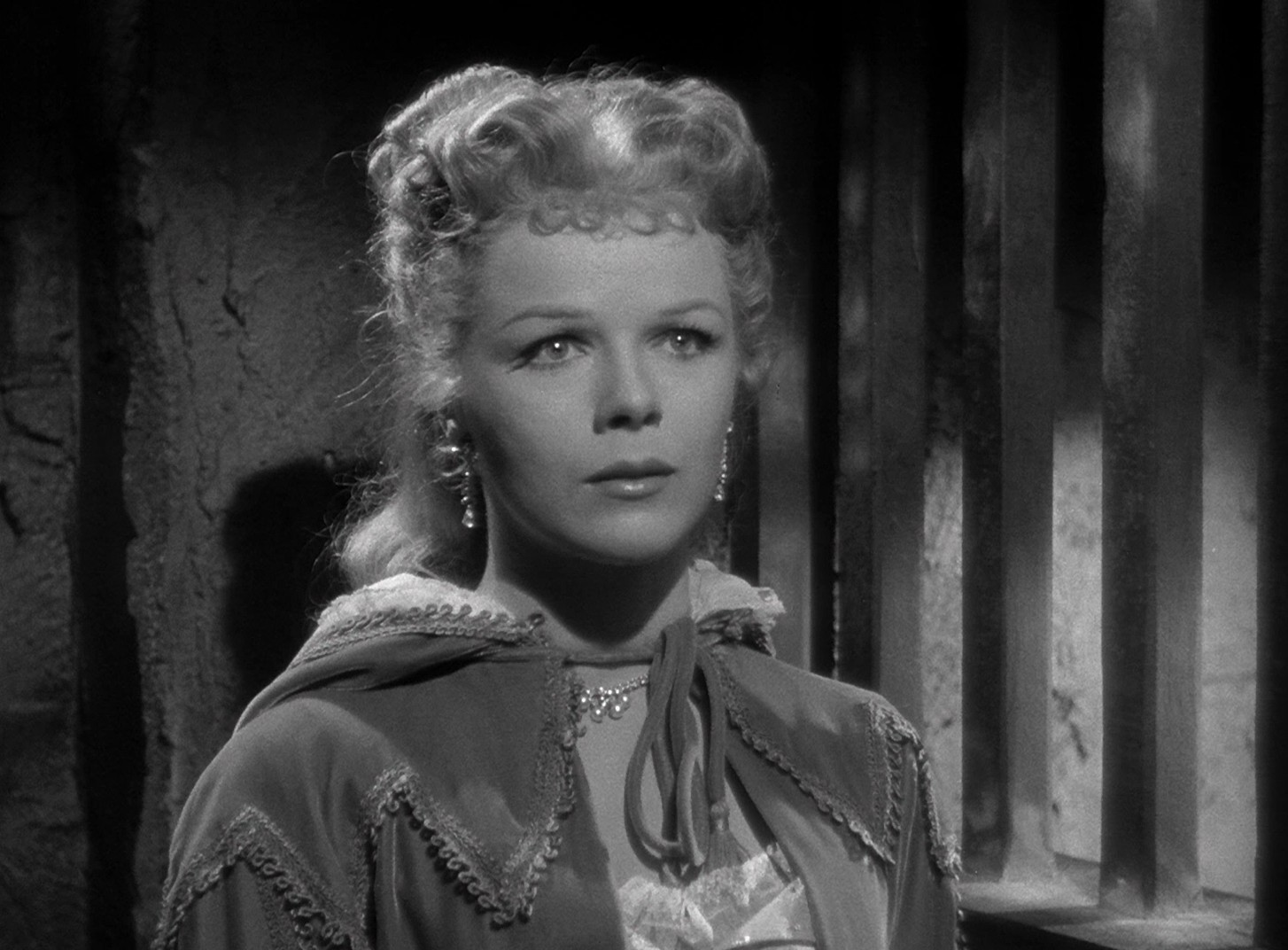 The Strange Door (1951) —  shot,  lighting