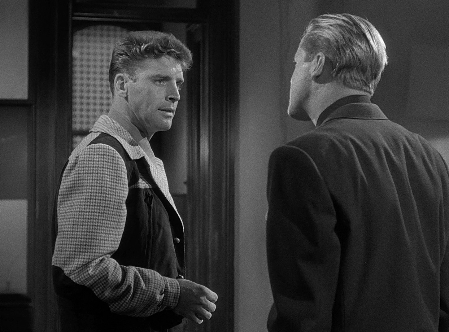 Criss Cross (1949) —  shot,  lighting