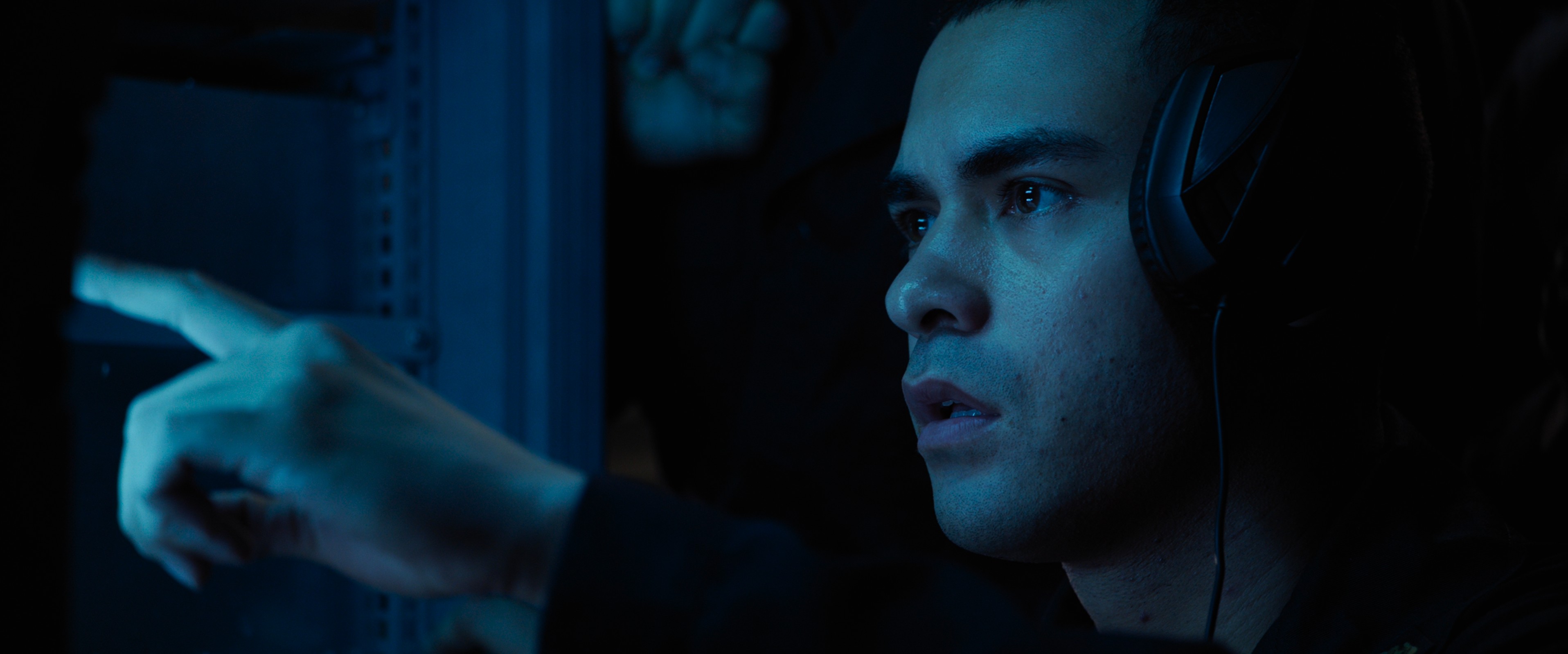 Hunter Killer (2018) —  shot,  lighting