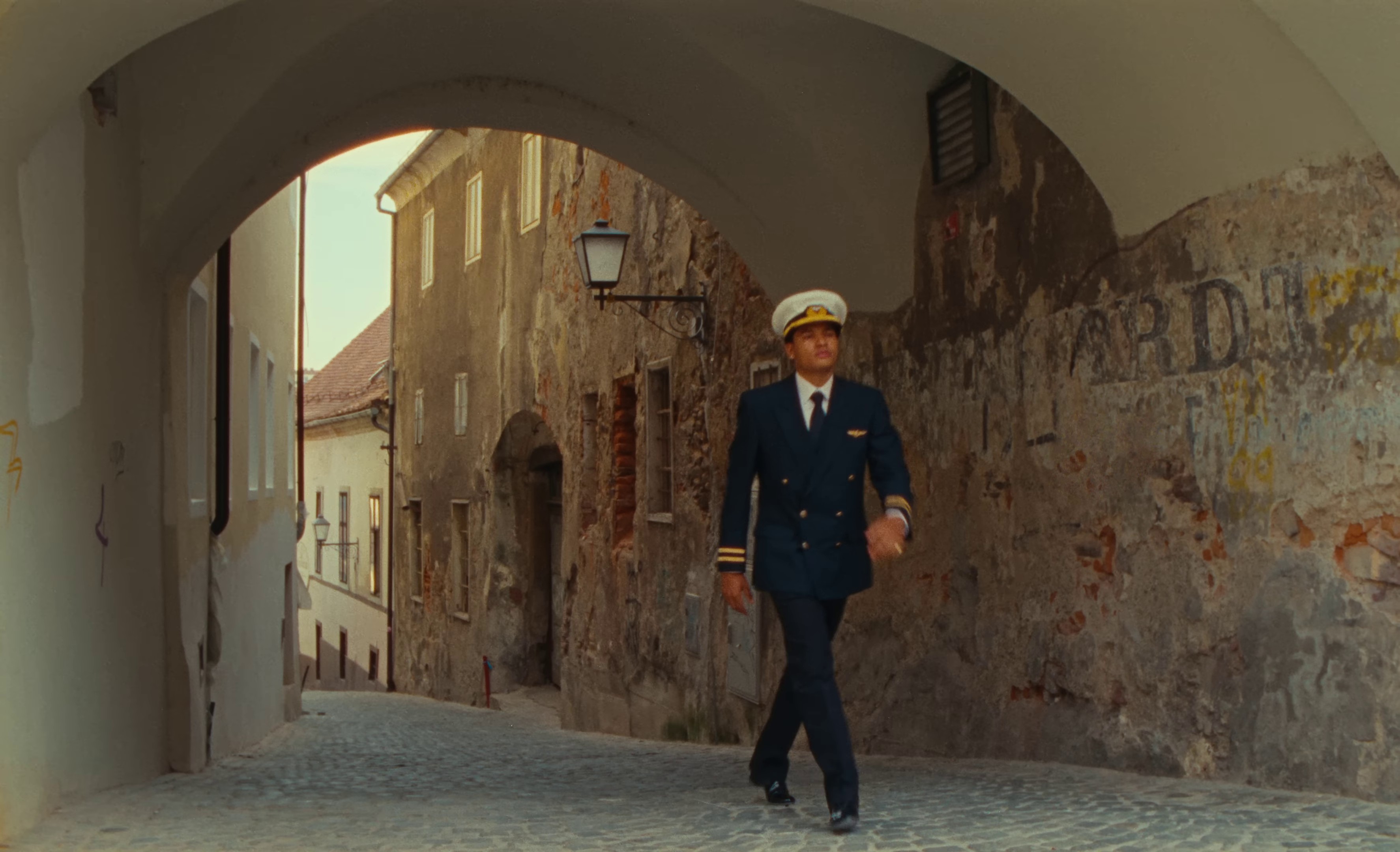 Captain Ants (2023) —  shot,  lighting