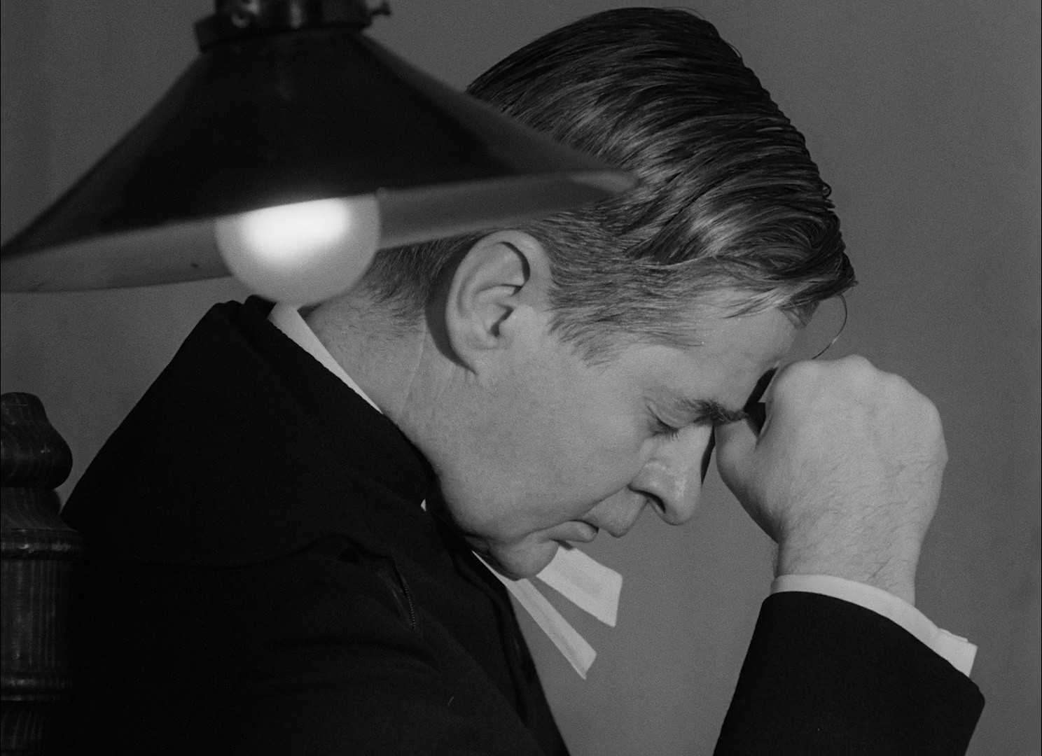 Winter Light (1963) —  shot,  lighting