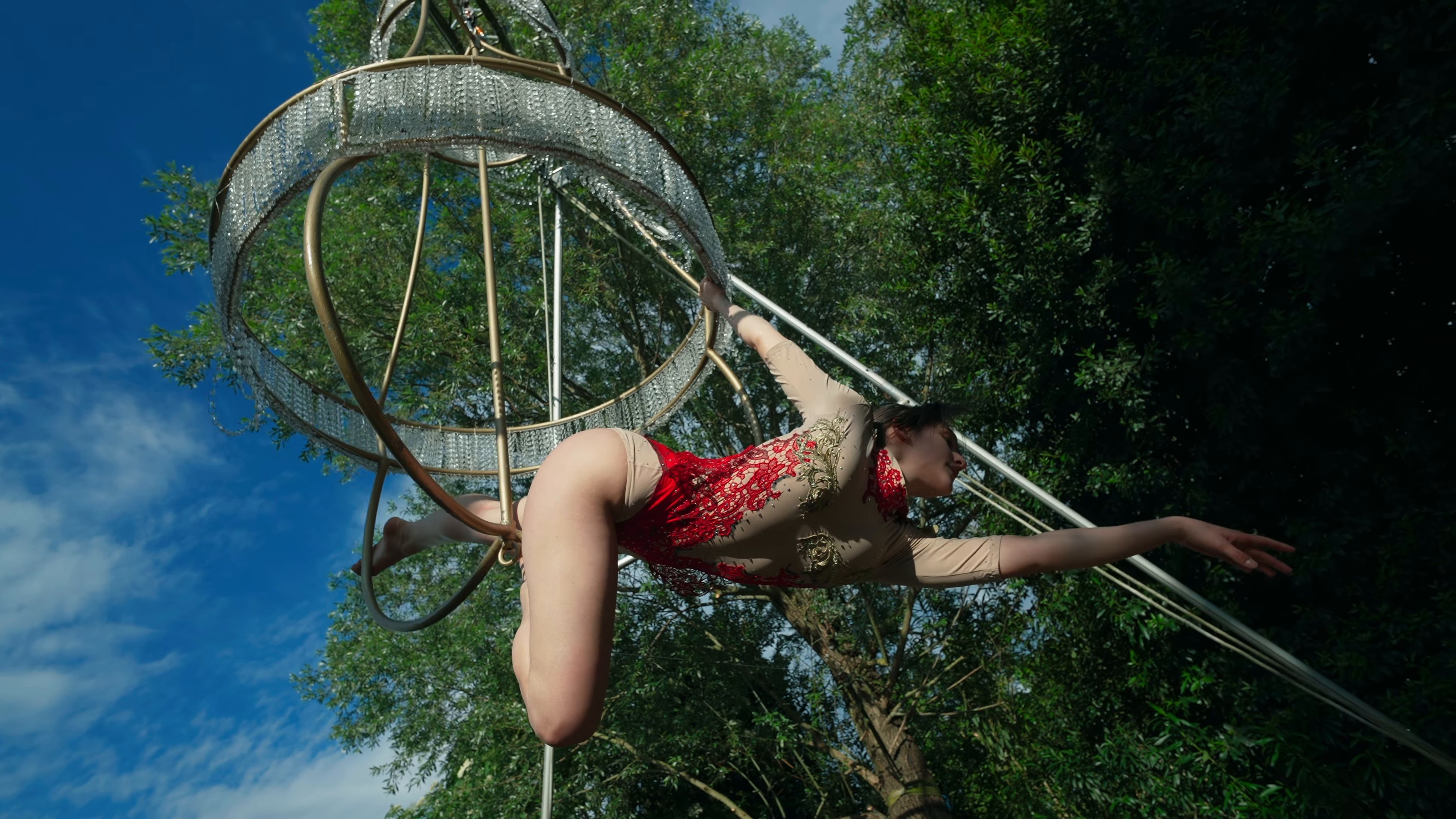 portami a ballare in primavera (2025) —  shot,  lighting