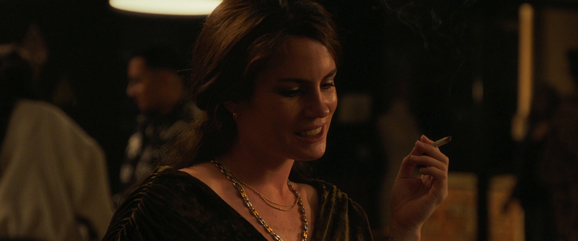 Six pieds sur Terre (2024) —  shot,  lighting