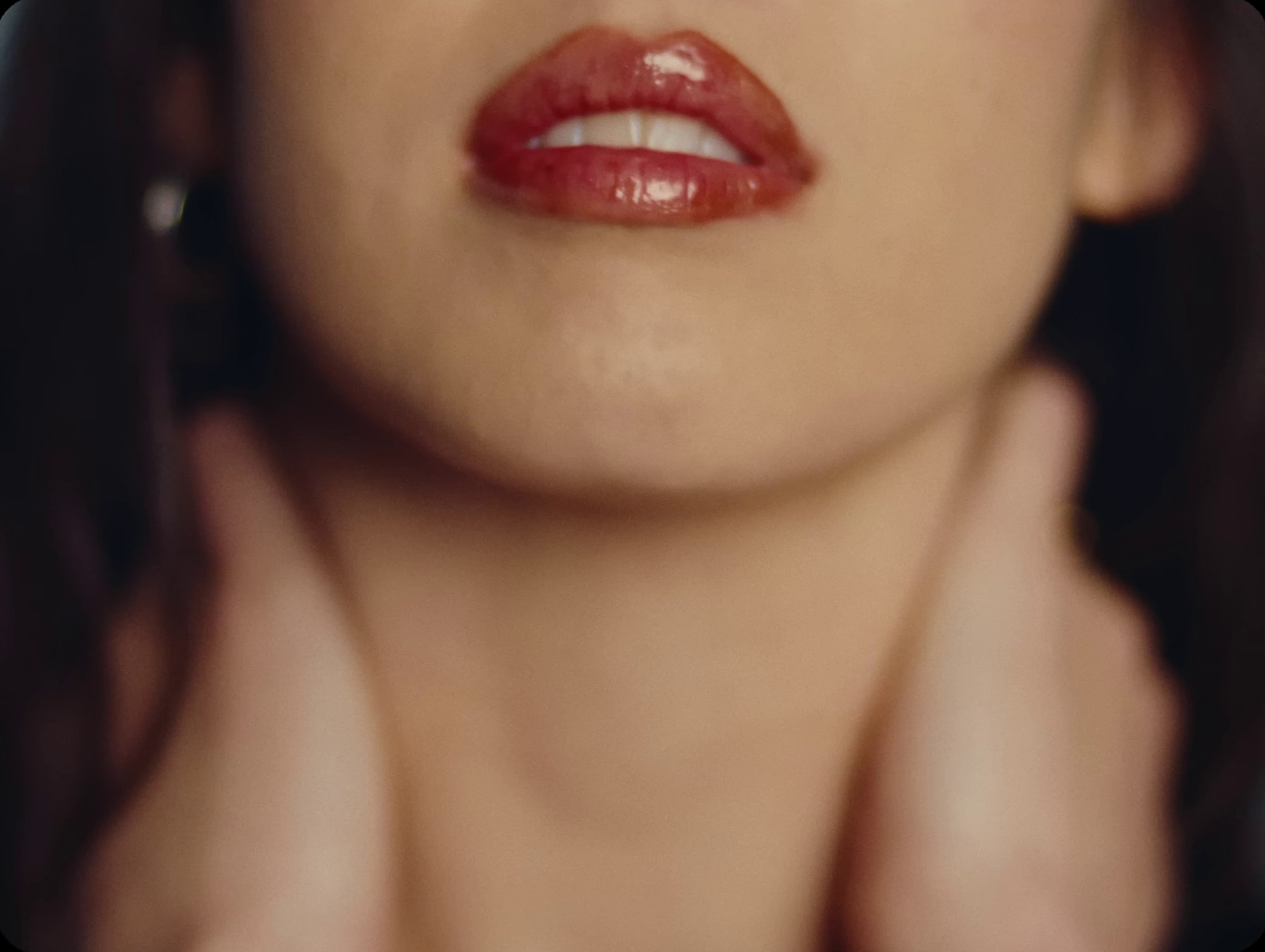 Entre Nous (2024) —  shot,  lighting