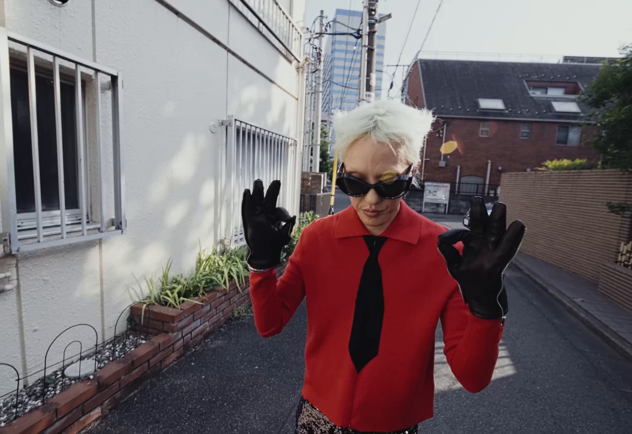 LOVE ME (2025) —  shot,  lighting