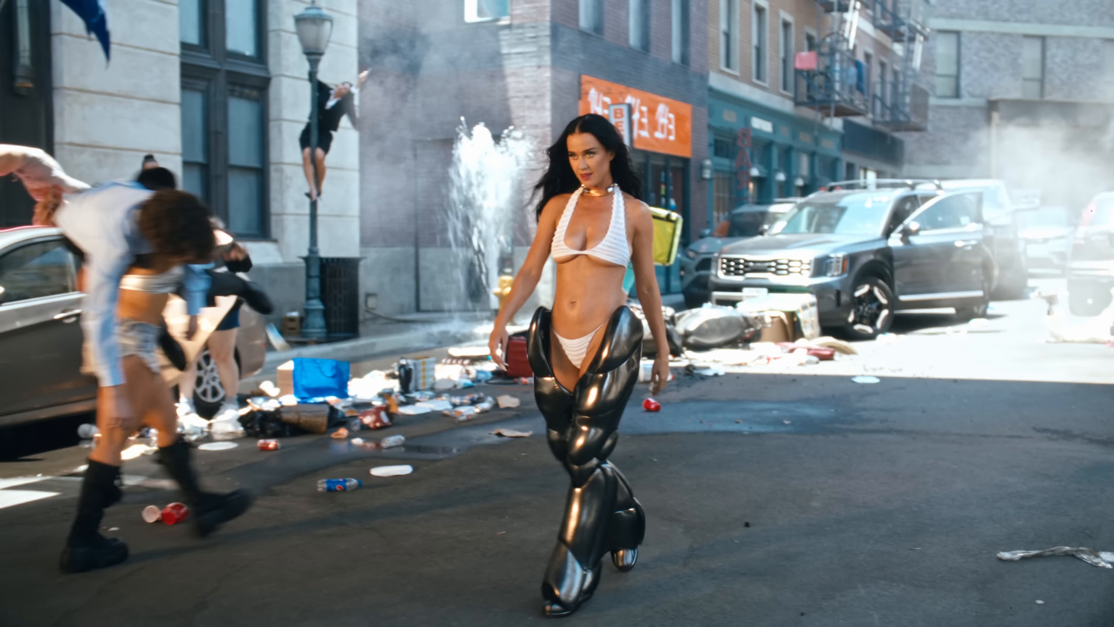 WOMAN’S WORLD (2024) —  shot,  lighting