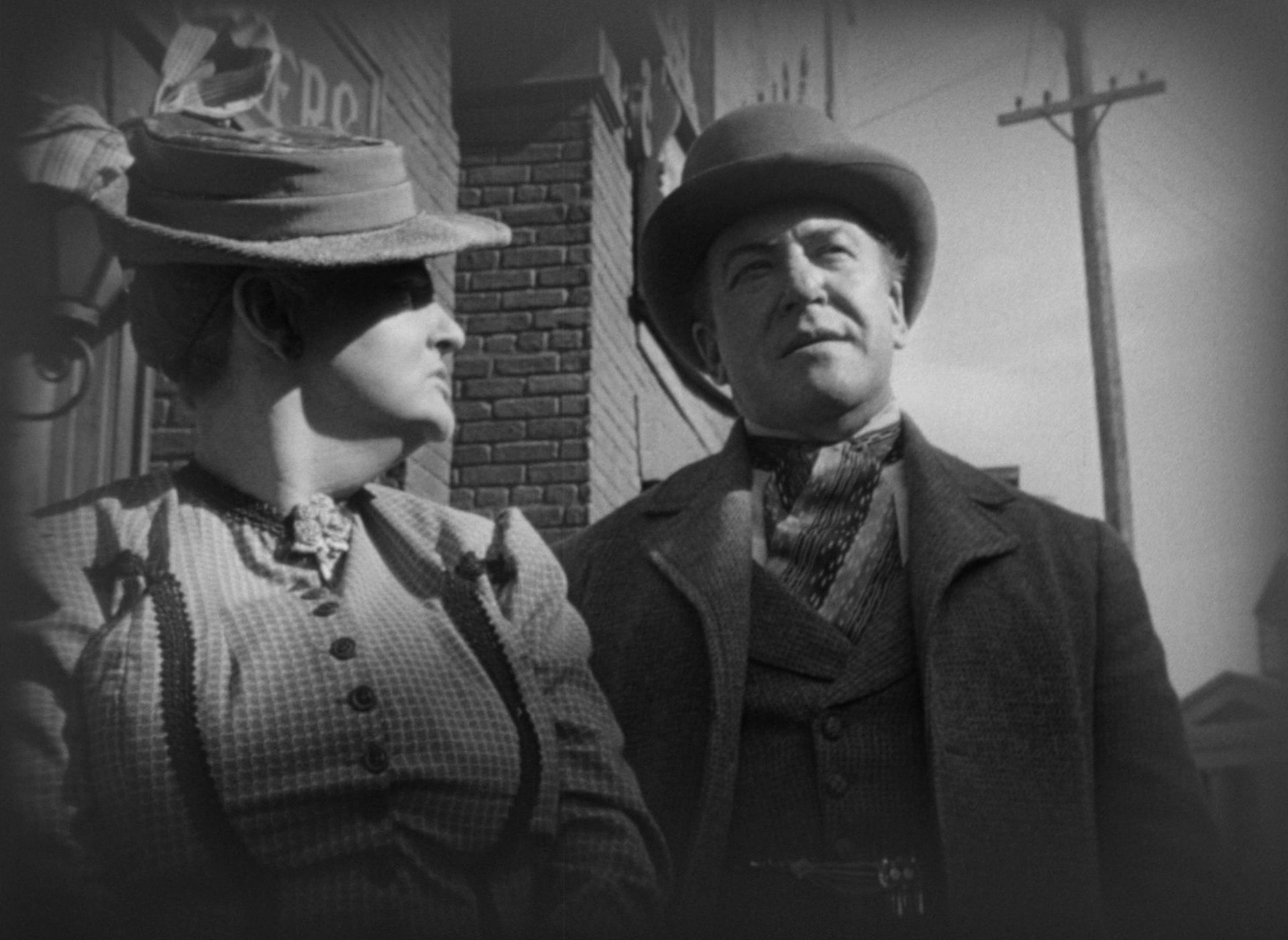 The Magnificent Ambersons (1942) —  shot,  lighting