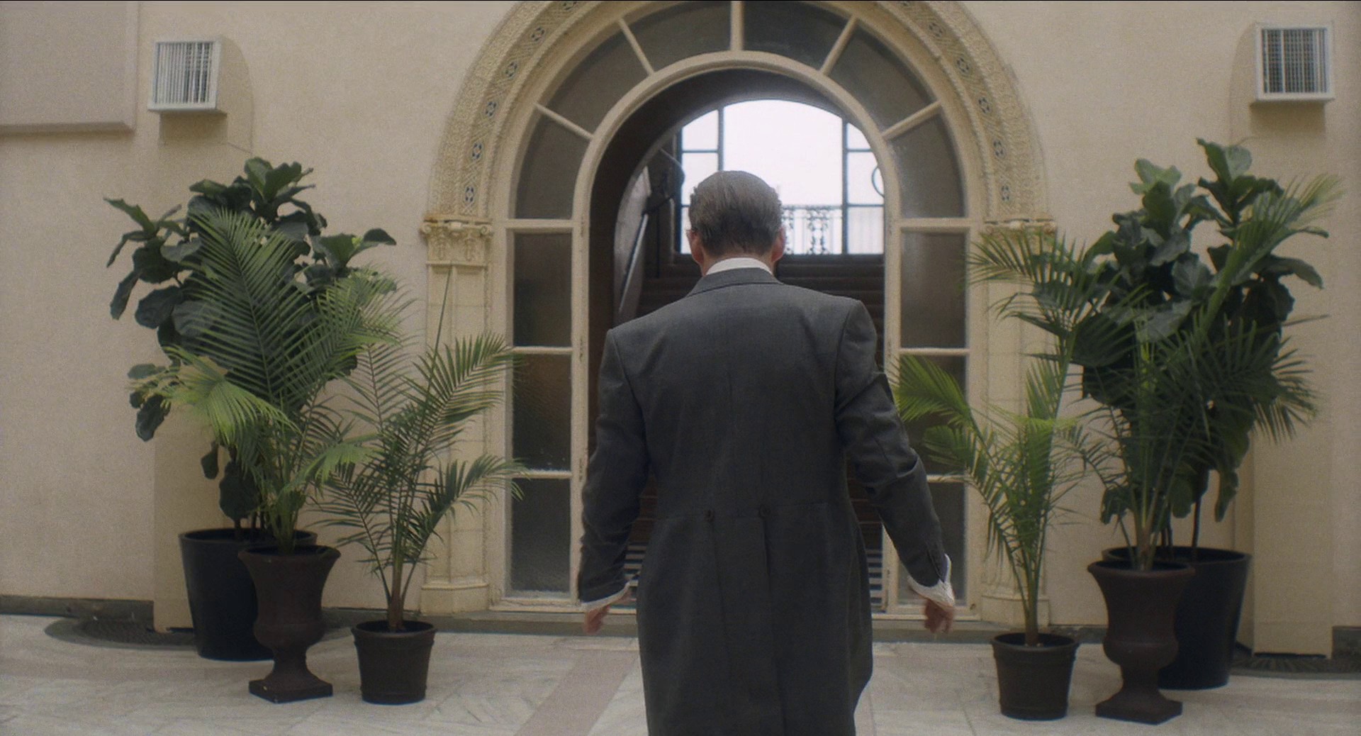 Tesla (2020) —  shot,  lighting