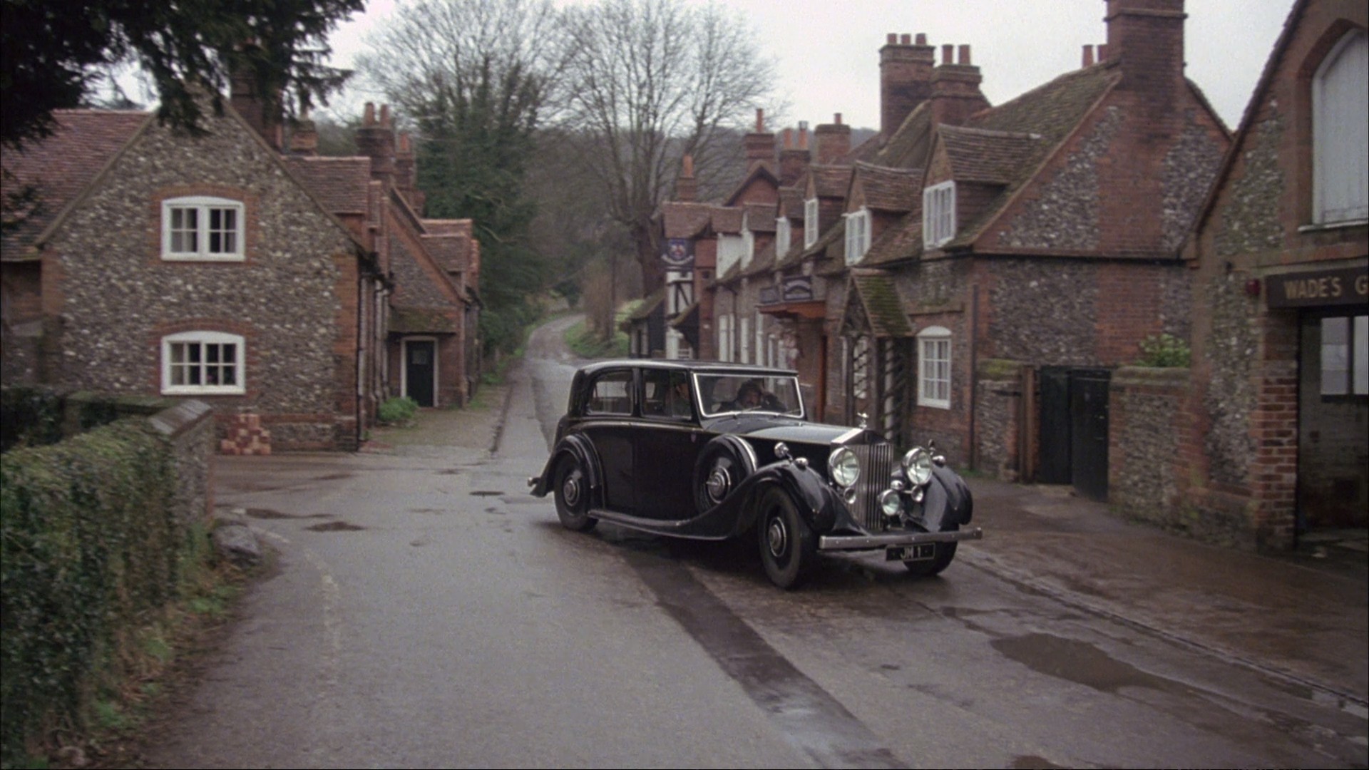 The Legacy (1979) —  shot,  lighting