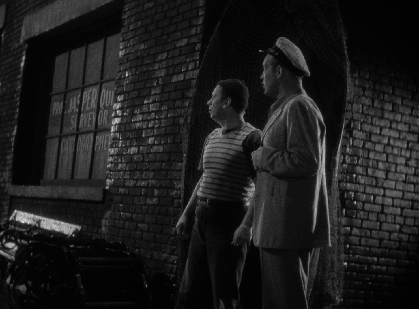 Horror Island (1941) —  shot,  lighting