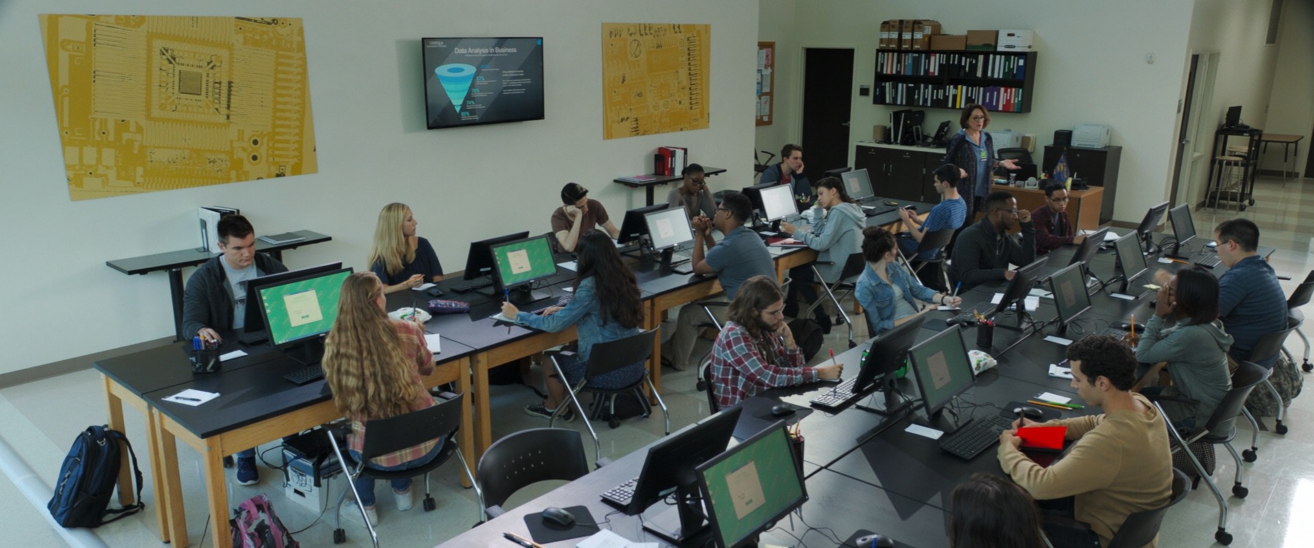 The 15:17 to Paris (2018) —  shot,  lighting