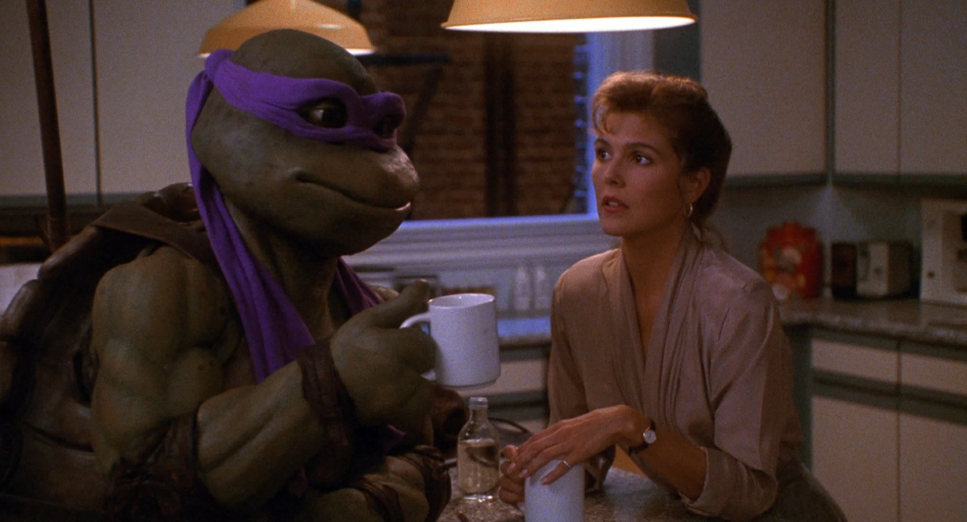 Teenage Mutant Ninja Turtles II: The Secret of the Ooze (1991) —  shot,  lighting