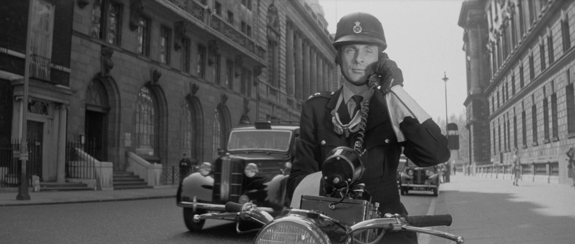 Bunny Lake Is Missing (1965) —  shot,  lighting