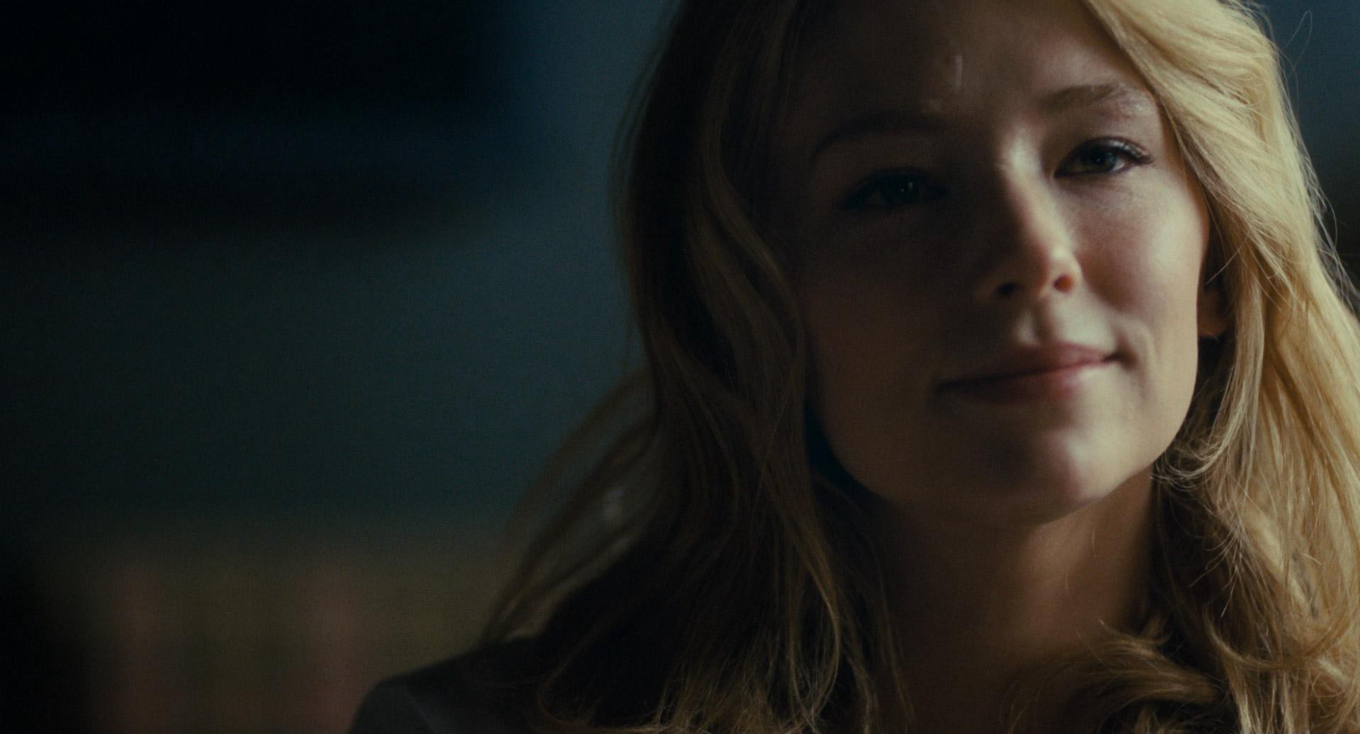 The Girl on the Train (2016) —  shot,  lighting