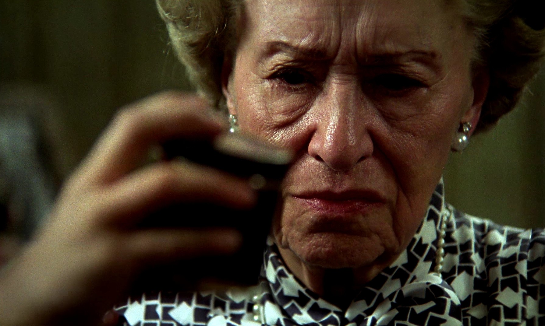 Cría Cuervos (1976) —  shot,  lighting