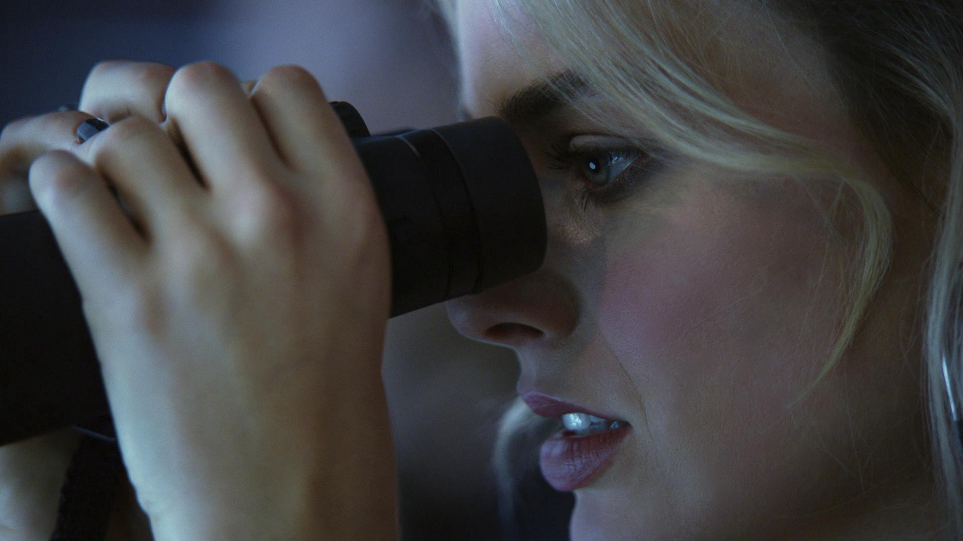 Focus (2015) —  shot,  lighting