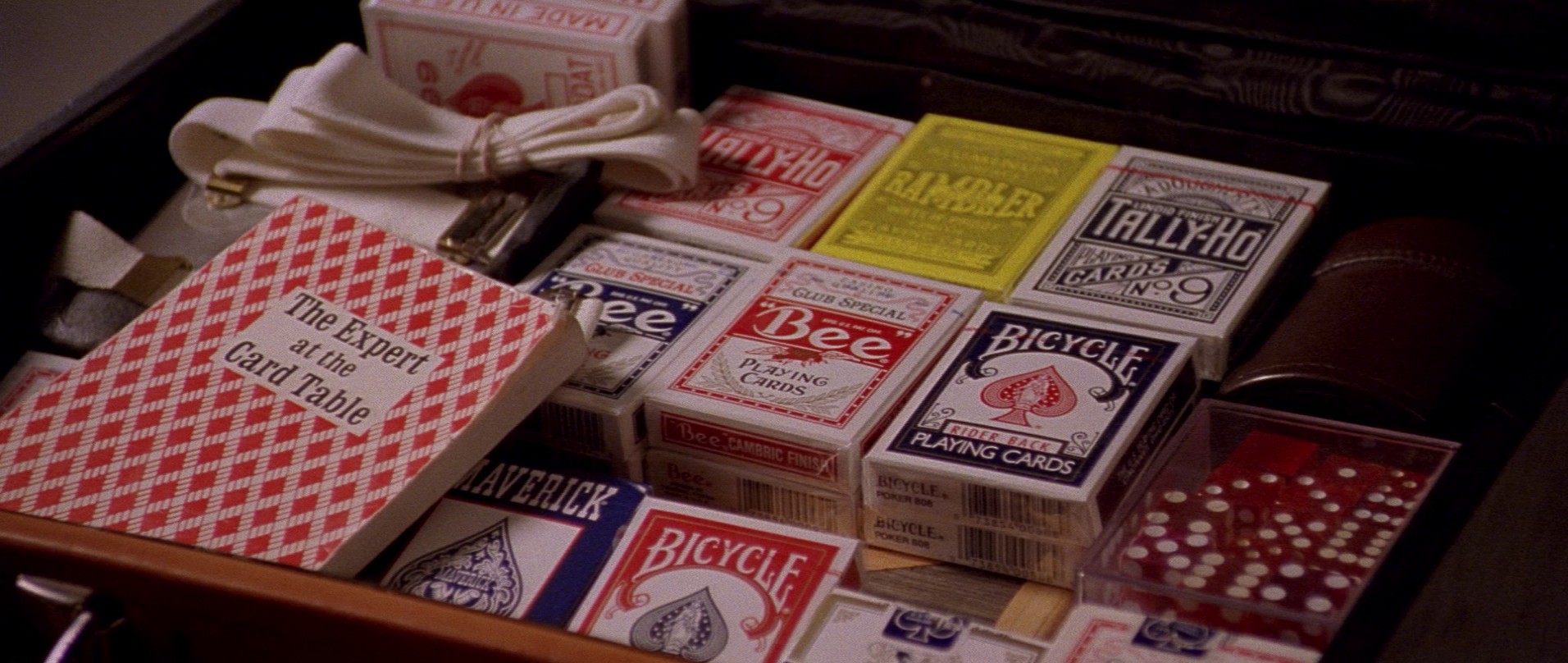 Shade (2003) —  shot,  lighting