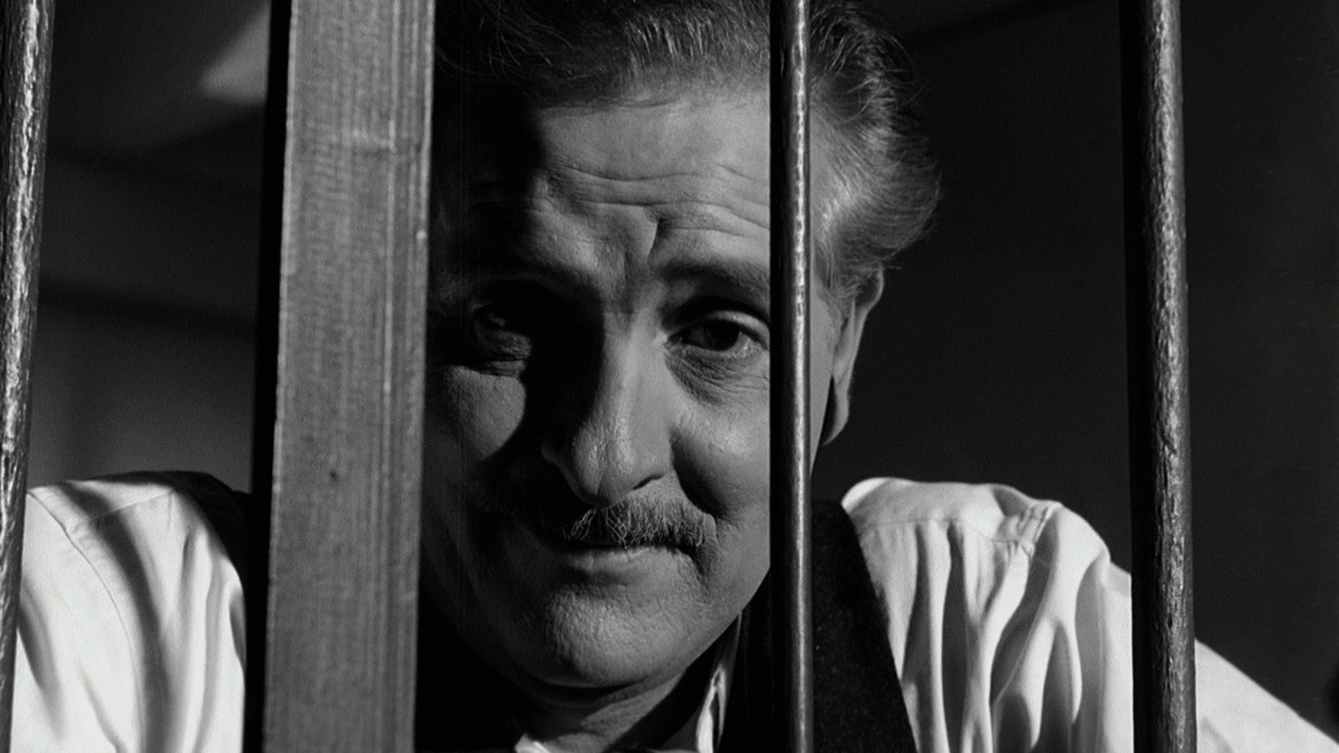 Skeleton of Mrs. Morales (1960) —  shot,  lighting