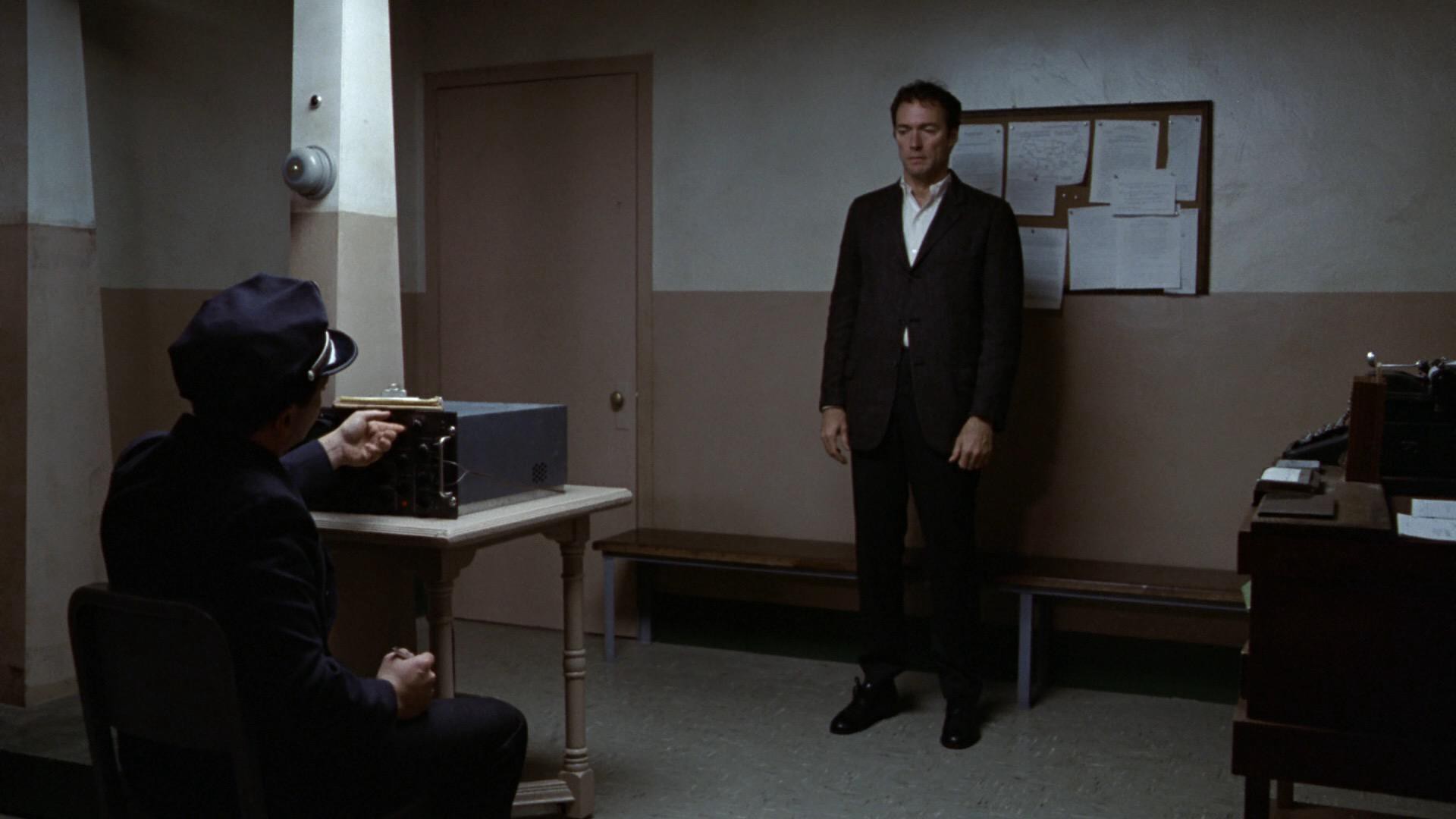 Escape from Alcatraz (1979) —  shot,  lighting