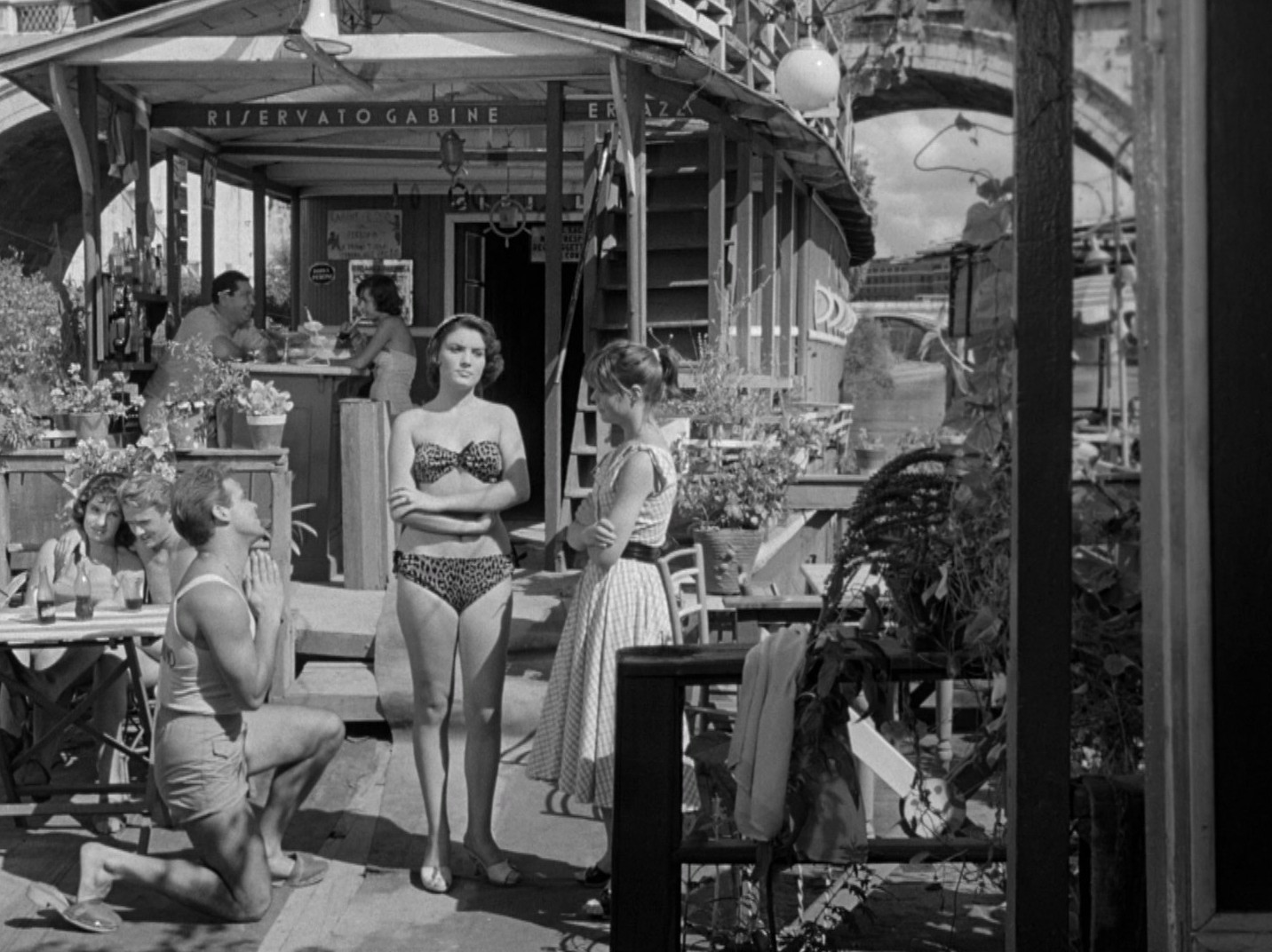 Poor, But Handsome (1957) —  shot,  lighting