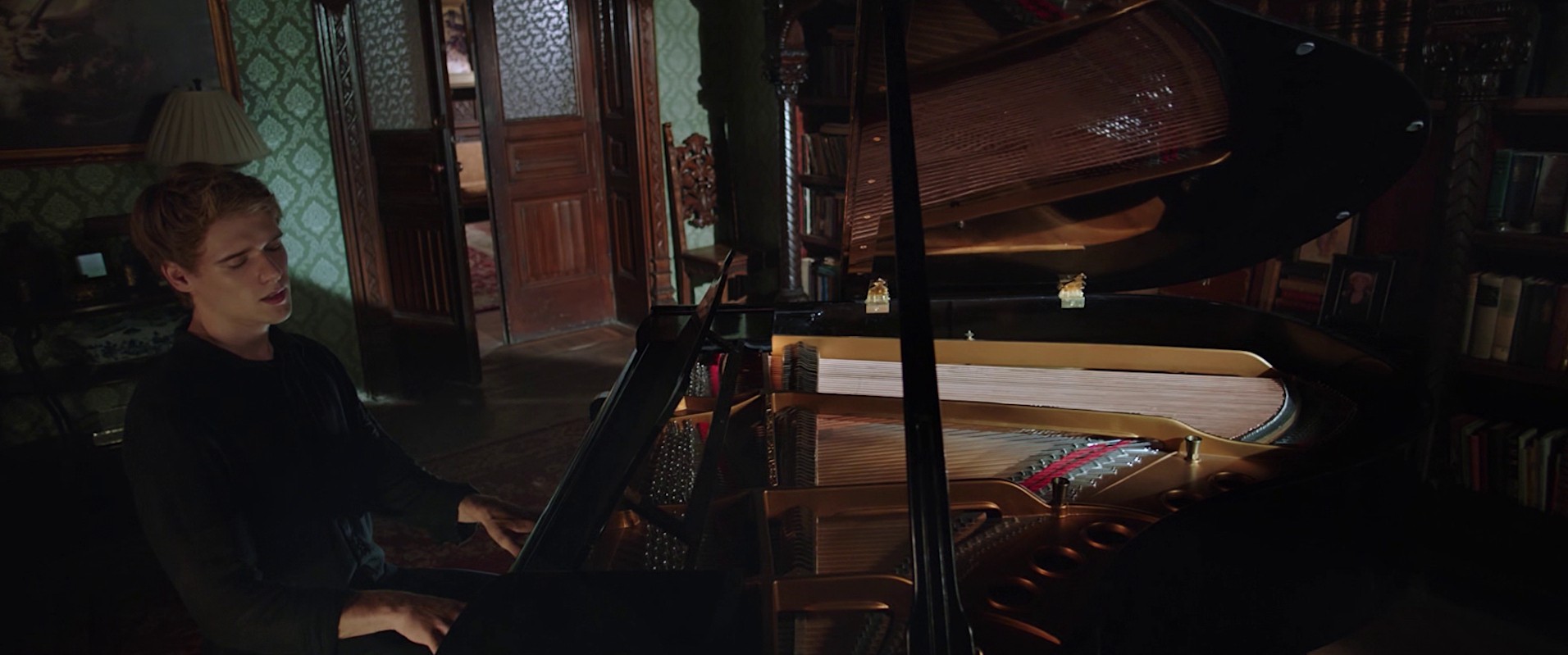 Free Dance (2018) —  shot,  lighting