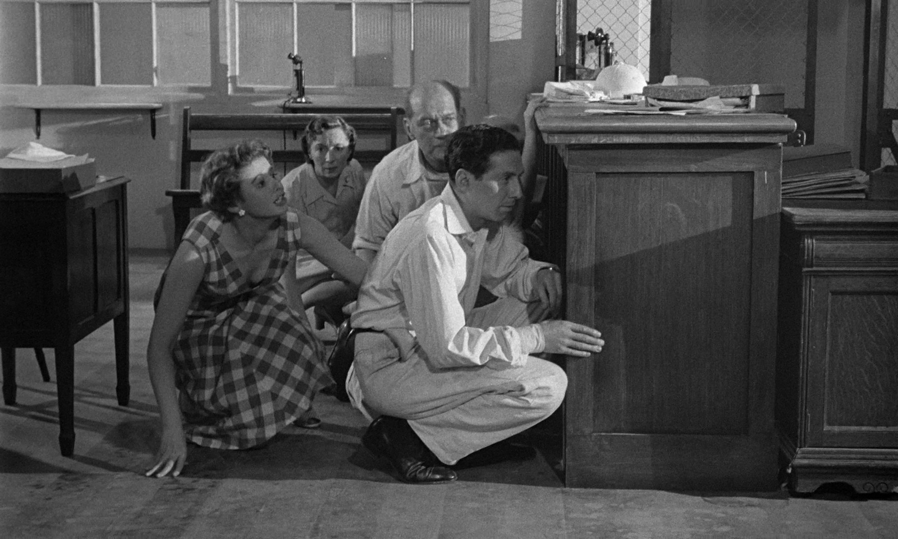 A Town Like Alice (1956) —  shot,  lighting