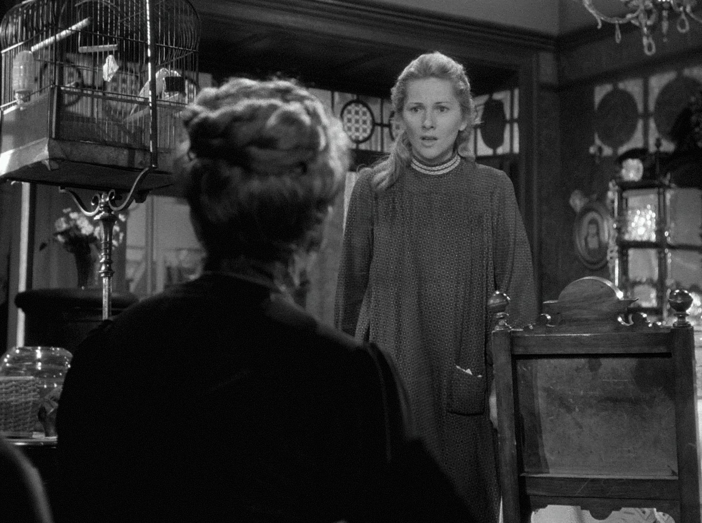 Letter from an Unknown Woman (1948) —  shot,  lighting