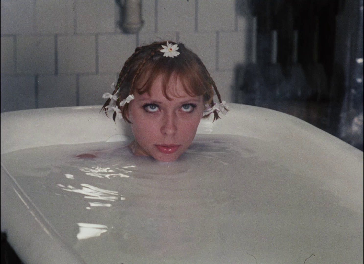 Daisies (1966) —  shot,  lighting